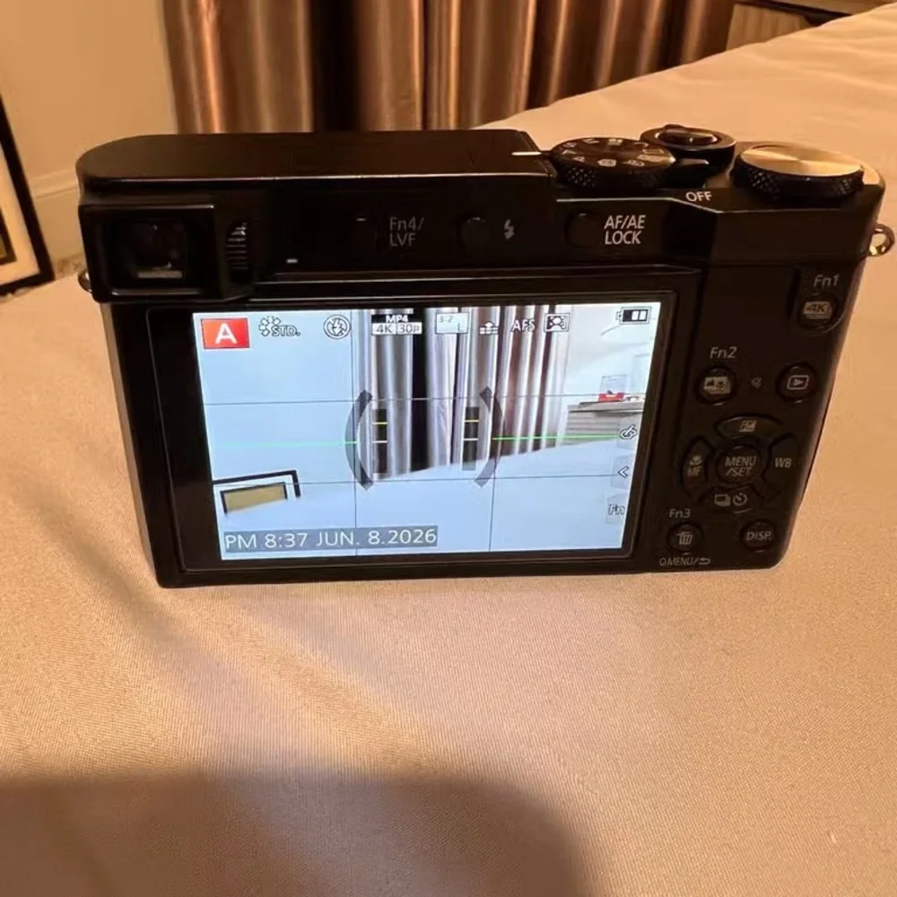 Umi / Lumix Style Compact Digital Camera — Black